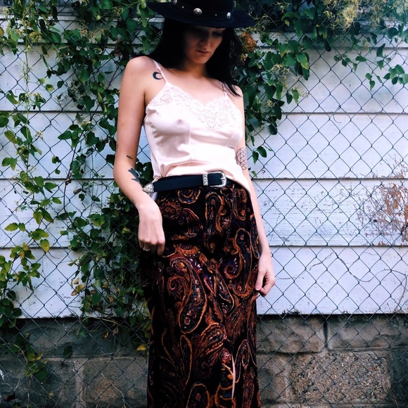 Meet your Posher, Tiffany - Picture 3 of 7